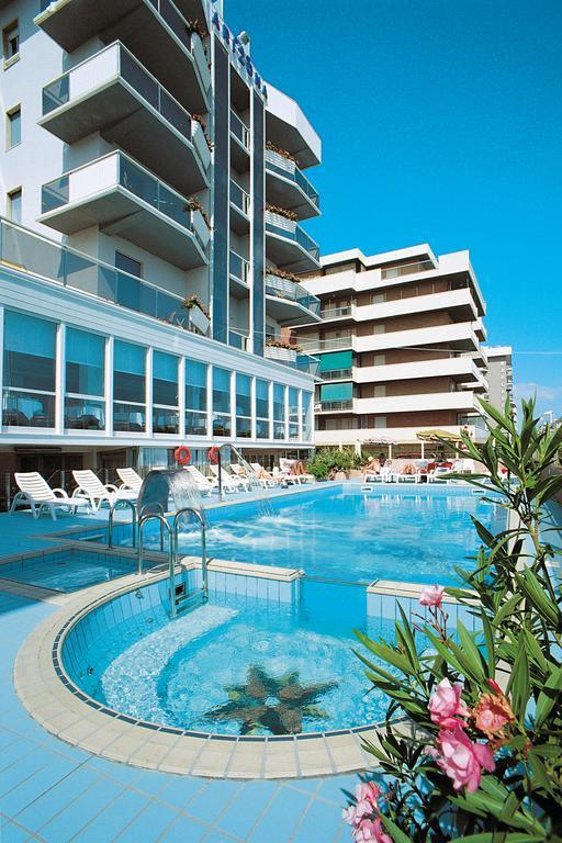 Hotel Arizona 리치오네 외부 사진